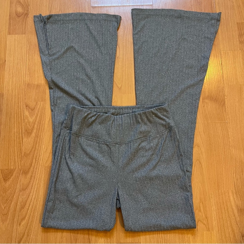Love Streak flare leggings